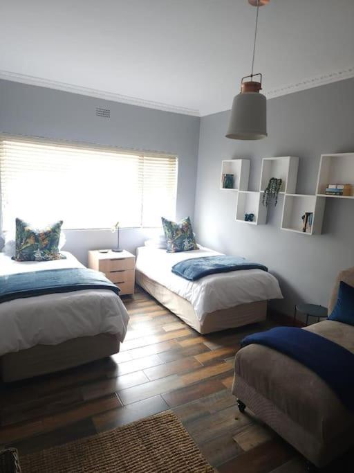Cape Town, Sea Point, Beautiful 2 Bedroom Apartment @Tucked Away Екстериор снимка
