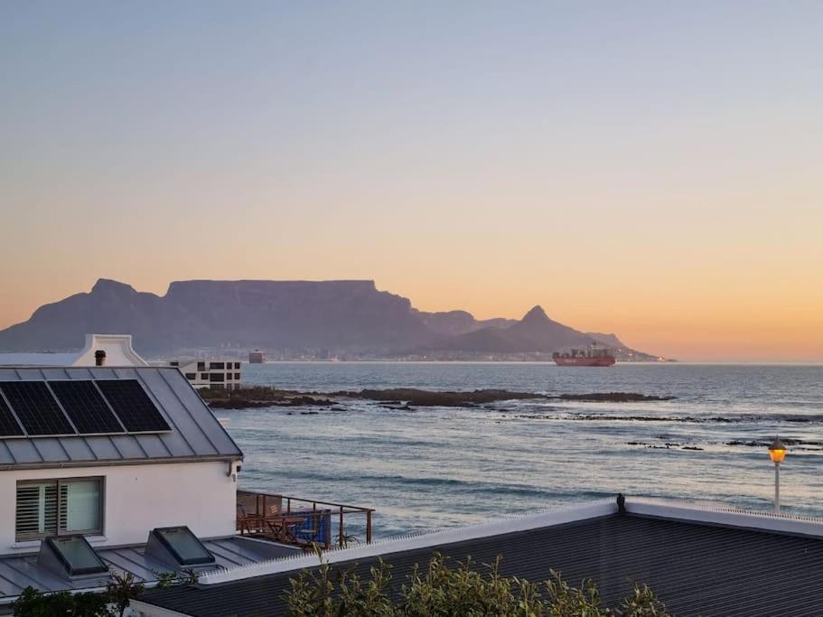 Cape Town, Sea Point, Beautiful 2 Bedroom Apartment @Tucked Away Екстериор снимка
